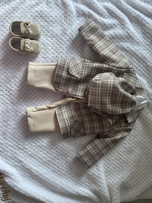 Garniturek na chrzciny roz. 68