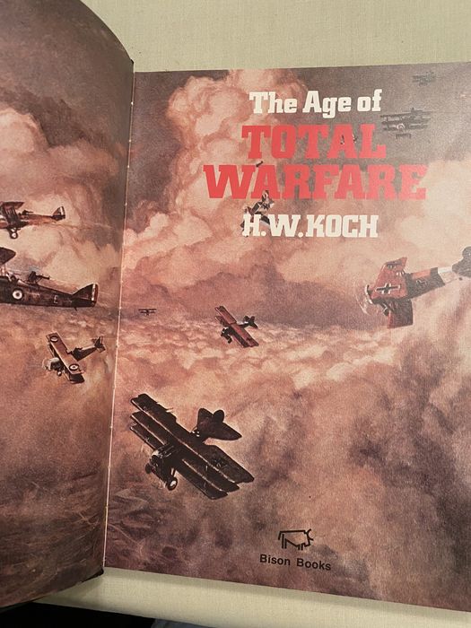 Livro [ the age of total warfare H.W. KOCH]