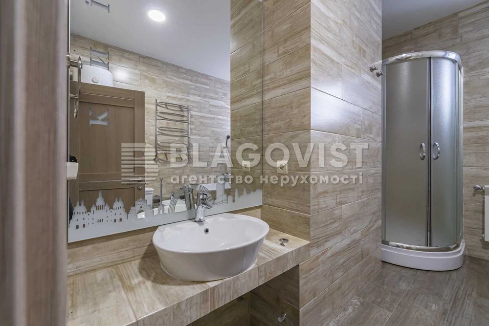 140 м2 3 к квартира ЖК Панорама Коновальця 44а Печерська