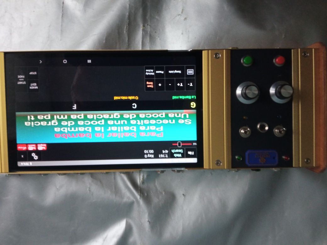 MIDI player, MP3, waw. i inne pliki.