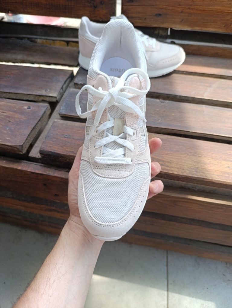 ASICS Lyte Classic original p.42 (26,5) нові