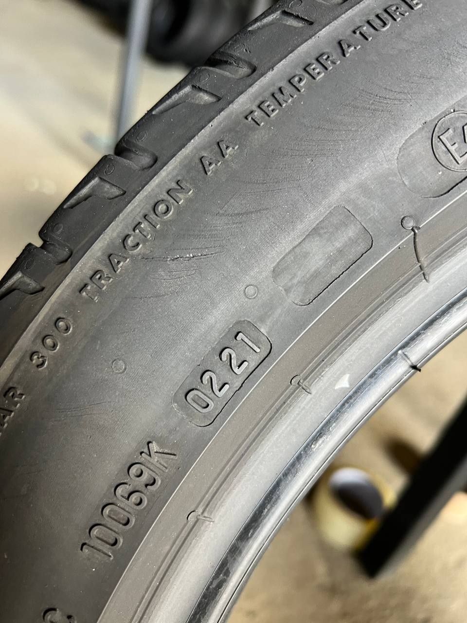 Шини 245/45 r19 Bridgestone Potenza Sport 2021р (142)
