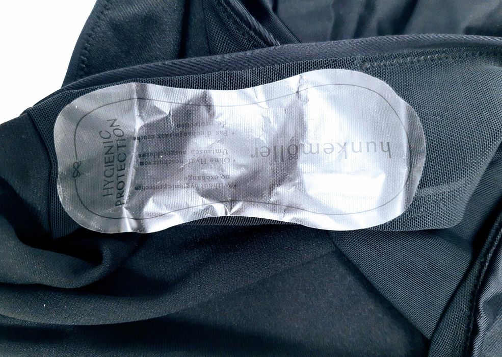 Nowy jednoczęściowy strój kąpielowy hunkemoller czarny