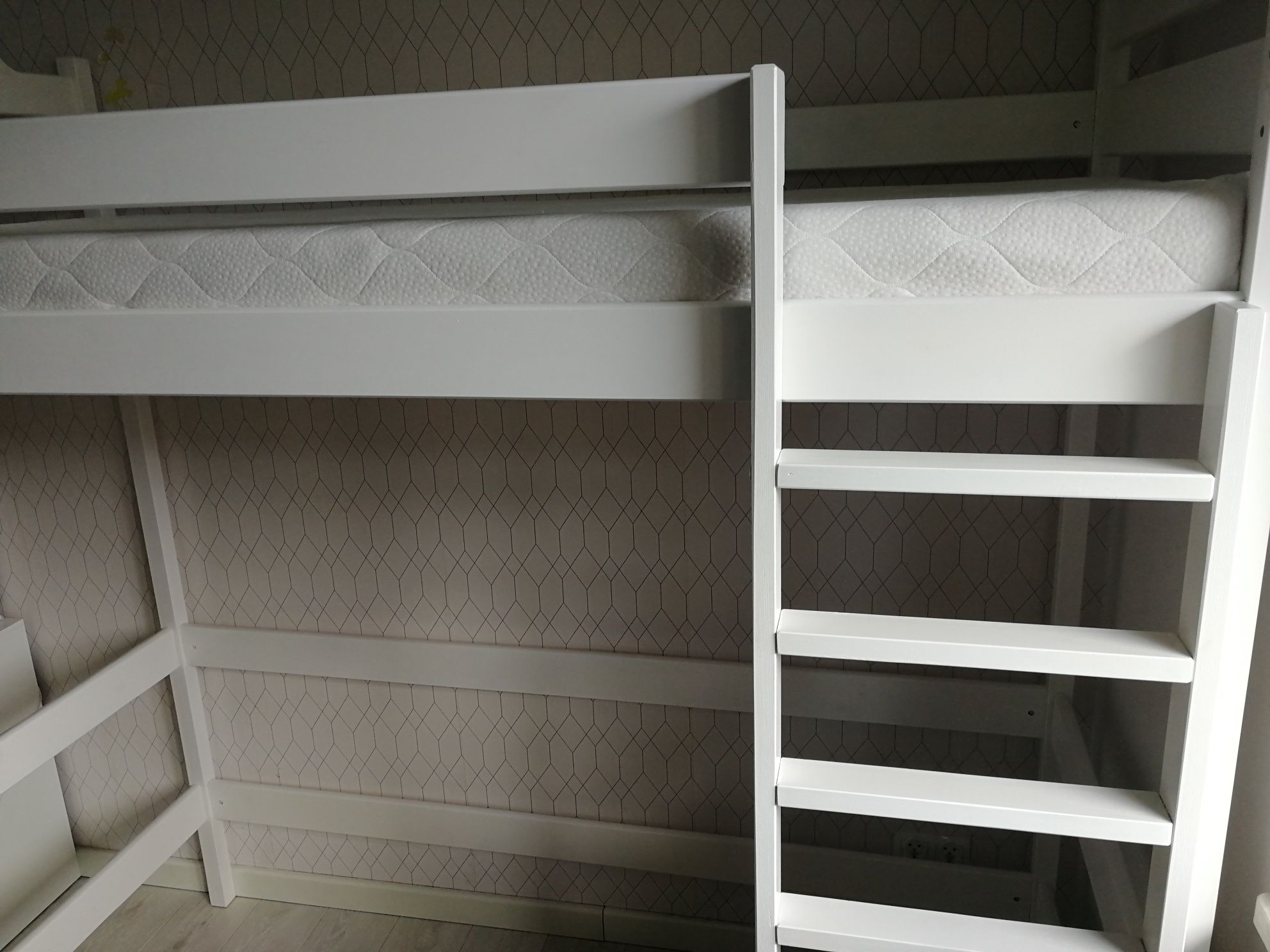 Łóżko białe z antresolą piętrowe 200/90