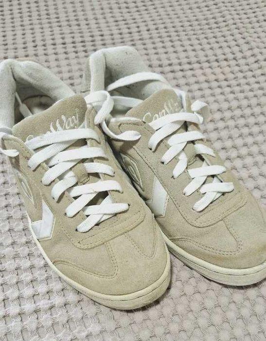 Кеди, кросівки, спортивні туфлі. Розмір 38-39. Б/в. Гарний Стан.