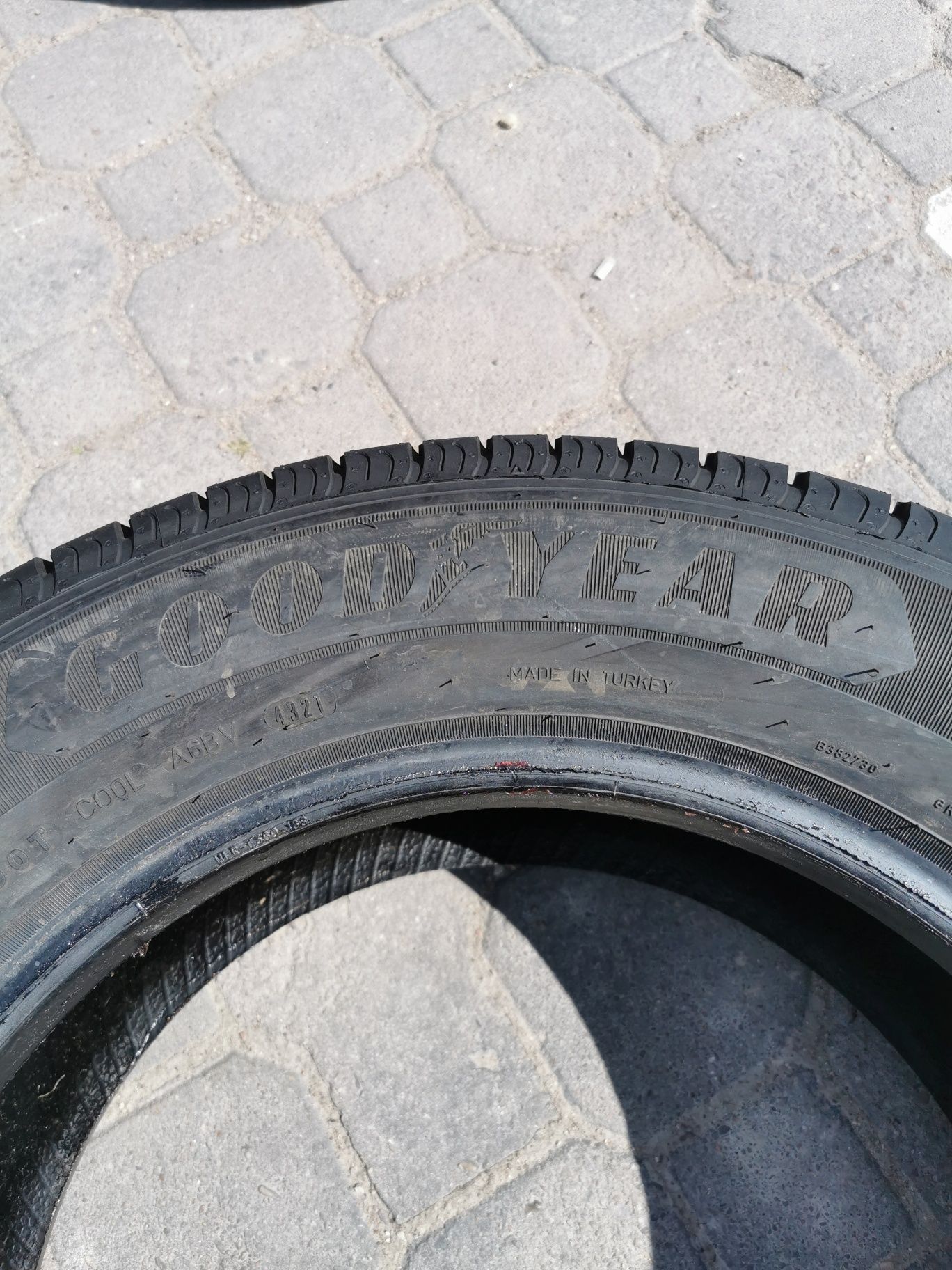 Komplet opon 215/65R16C 109/107T Goodyear Efficient Grip Cargo