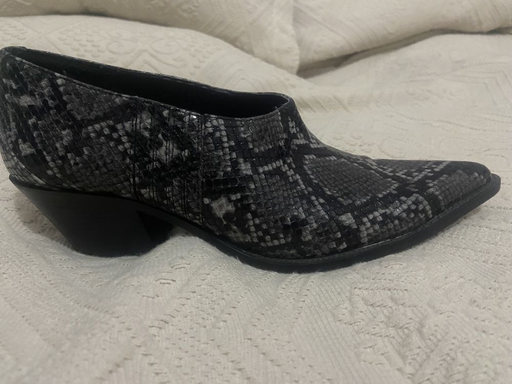 Buty kowbojki rozm . 38