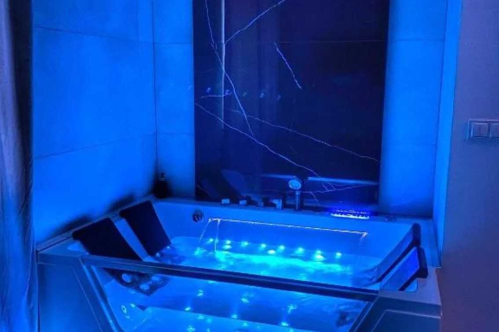 Luksusowe mieszkanie pod wynajem z Jakuzzi w samym sercu stolicy!