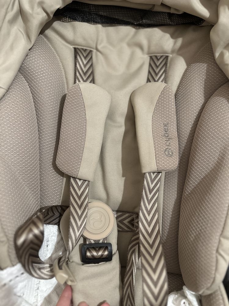 Cybex balios s lux