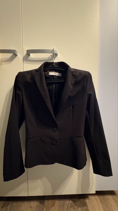 Чорний базовий піджак Mango 34, xs
