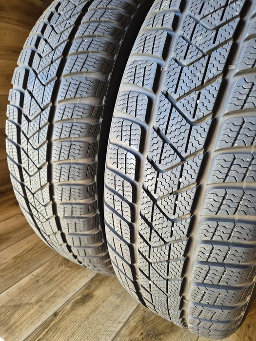 215/65/17 Pirelli Para zima 7mm 24r stan bdb