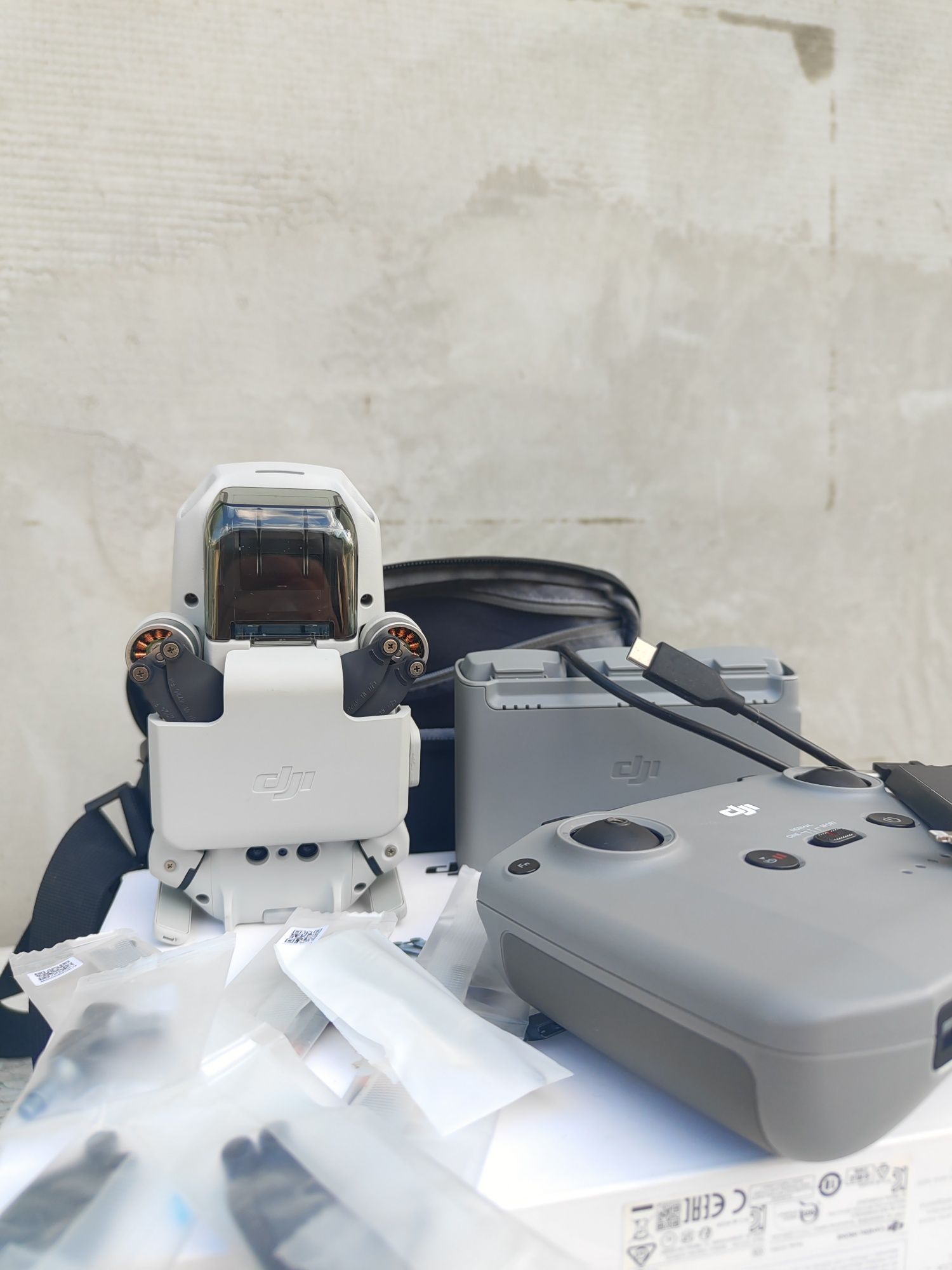 Квадрокоптер DJI Mini 2 Fly More Combo