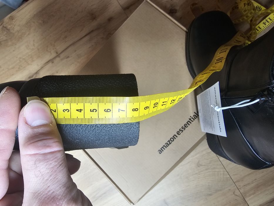 Botki Amazon essentials