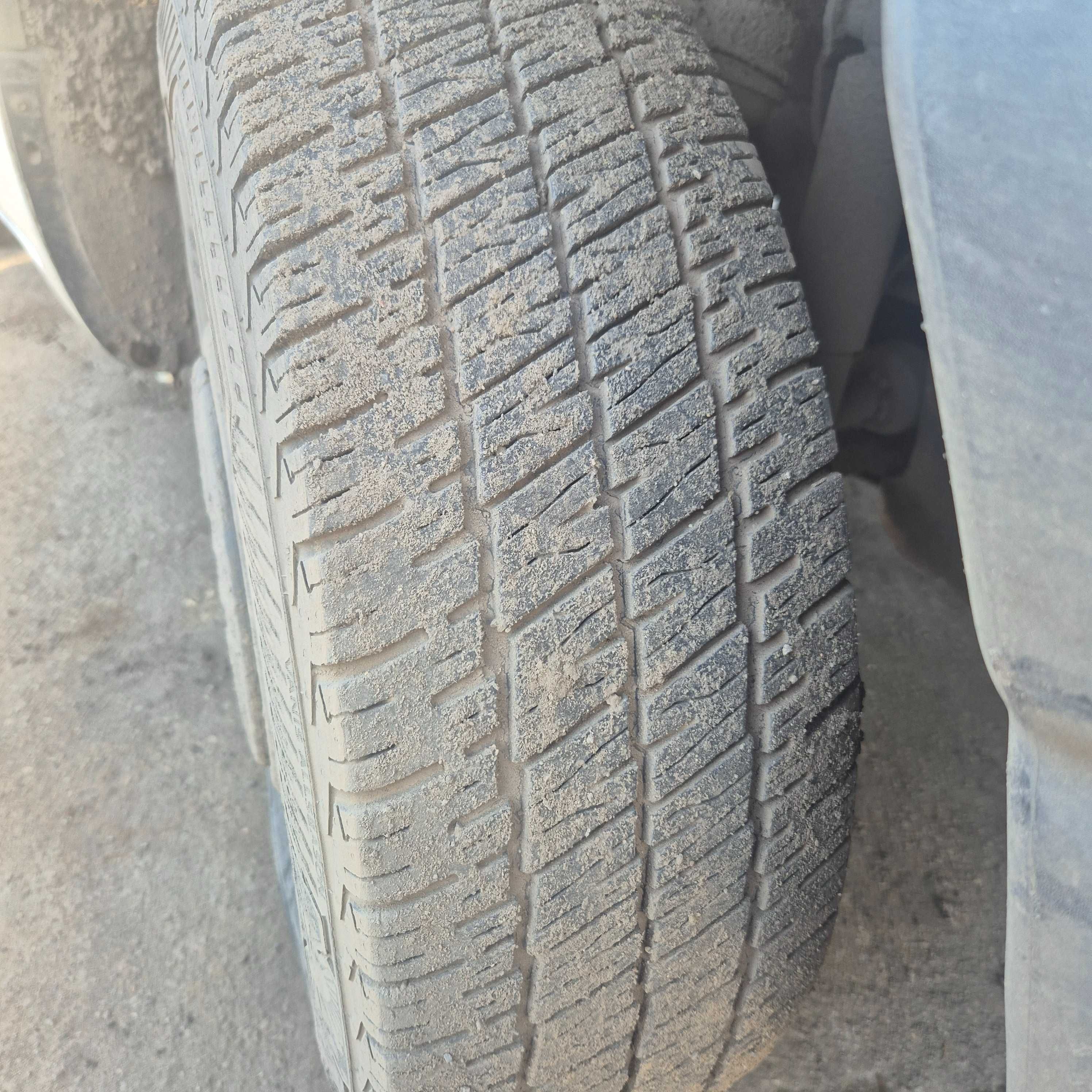 Sprzedam dwa samochody Renault Master 9 osobowe cena za dwa auta