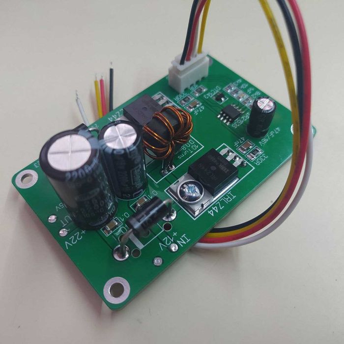 Перетворювач напруги для транзисторного підсилювача потужності КХ