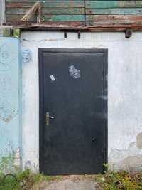 Бронированная дверь 5600 грн.  Киев