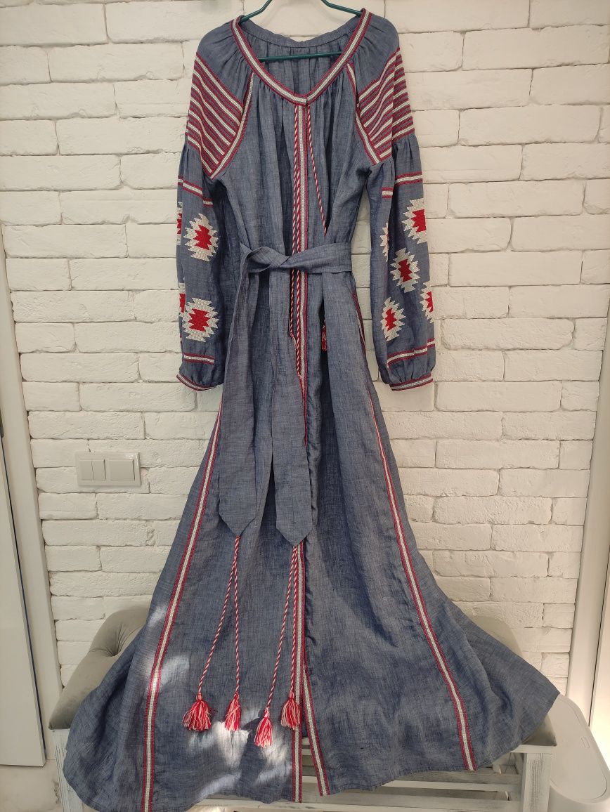 Сукня з вишивкою платье вишиванка в стилі vita kin
