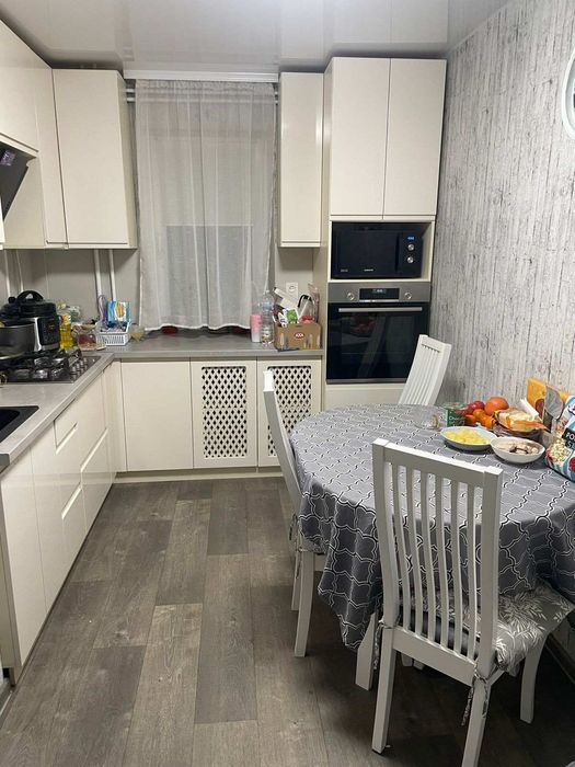 3 кімнатна квартира. Евроремонт. З меблями