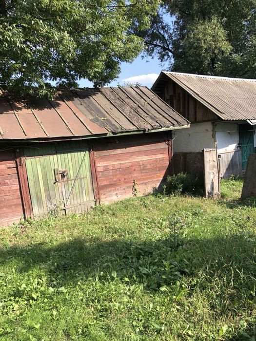 Будинок в селі Кобижча