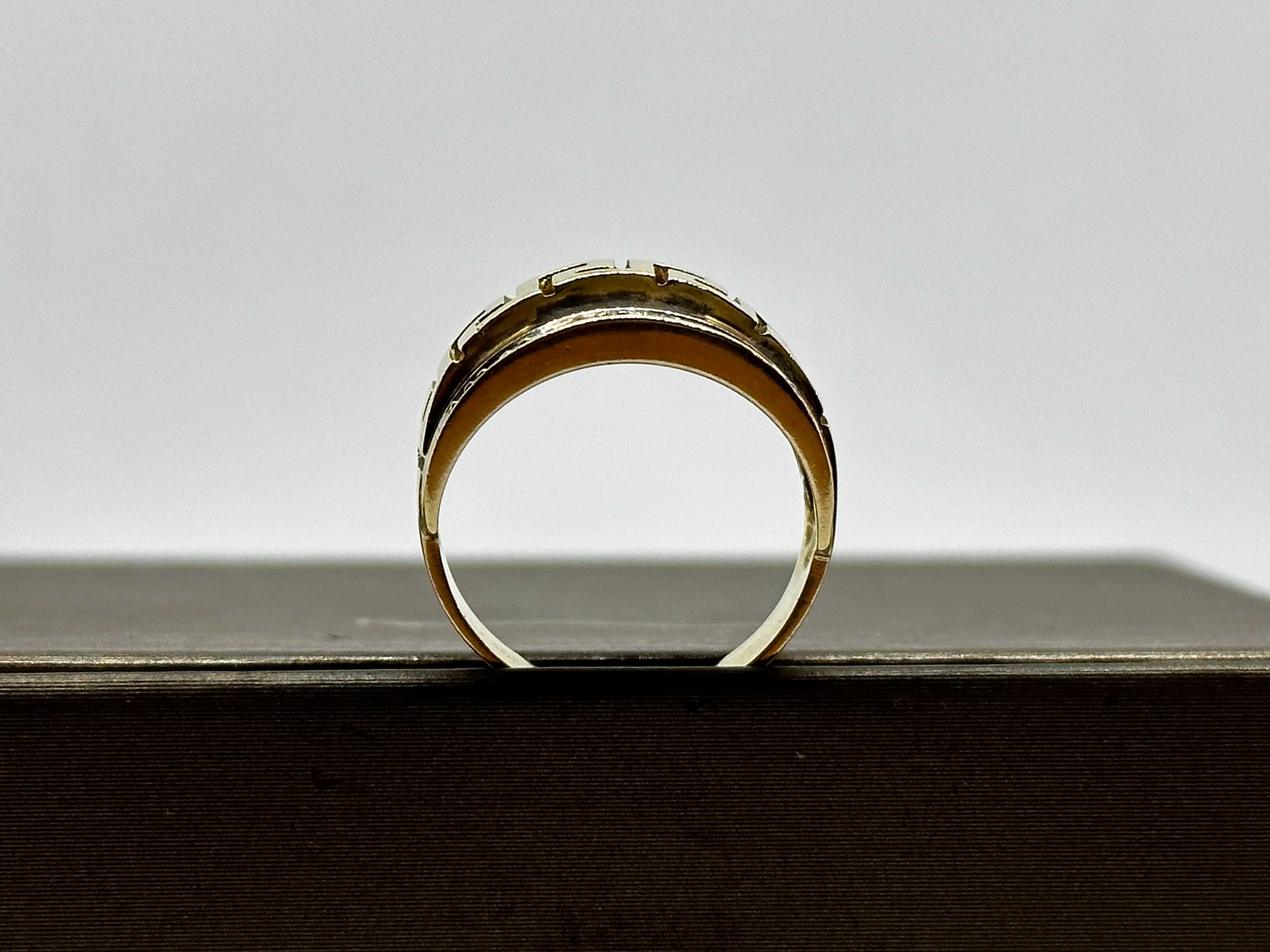 Piękny złoty pierścionek p585  R-17