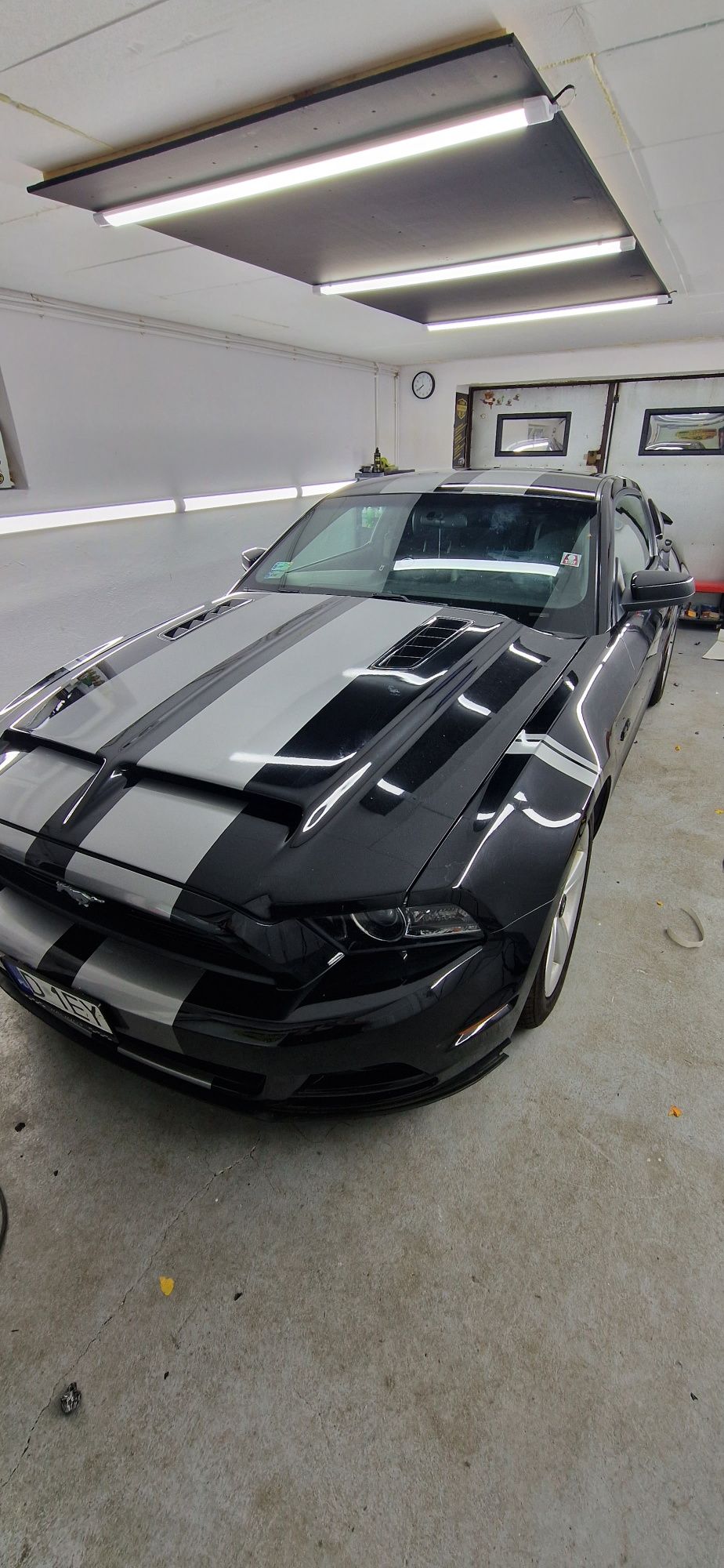 Przyciemnianie szyb, auto detailing,regeneracja reflektorów, dechromin