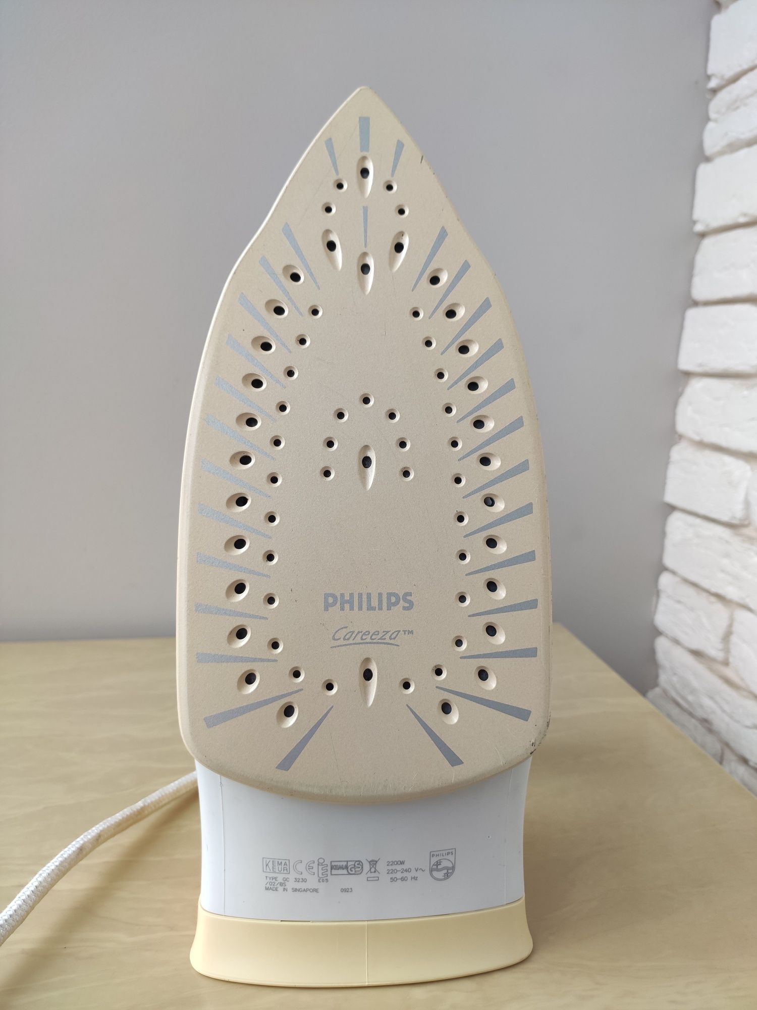 Праска  Утюг Philips GC 3230