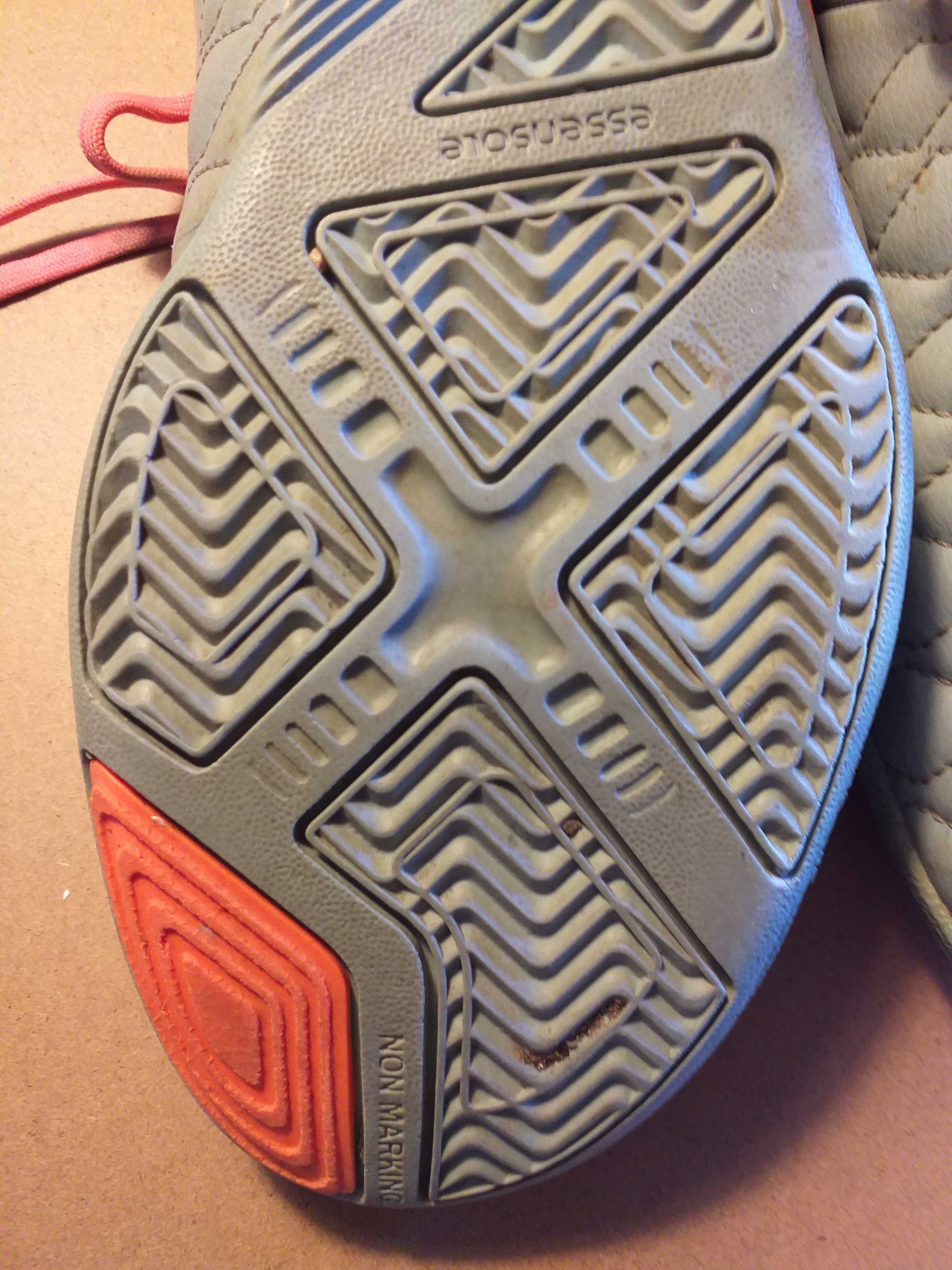 Tenis desportivas para futsal