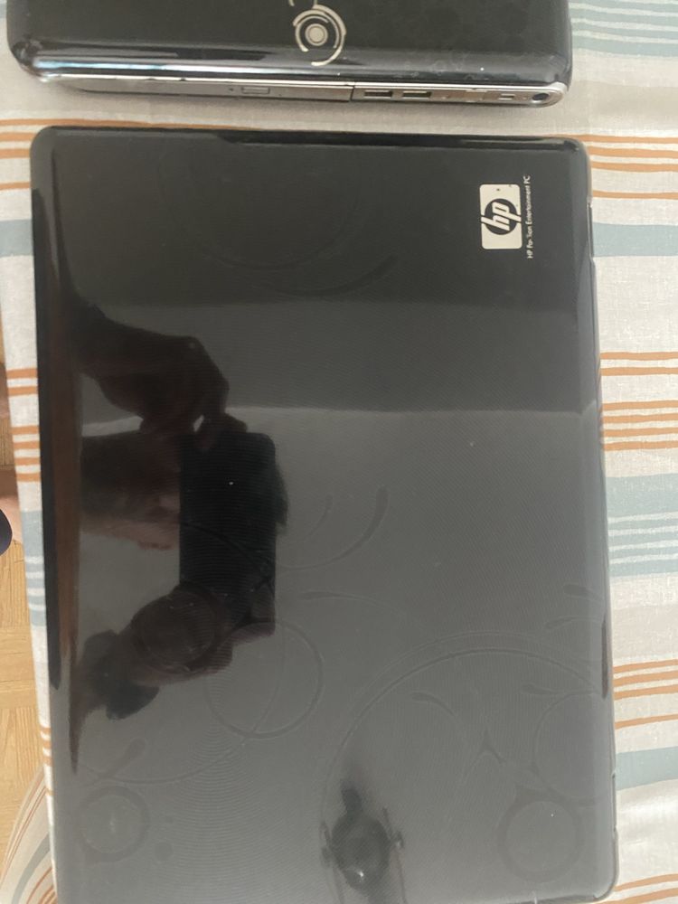 Vendo 2 portateis para pecas ou para arranjar