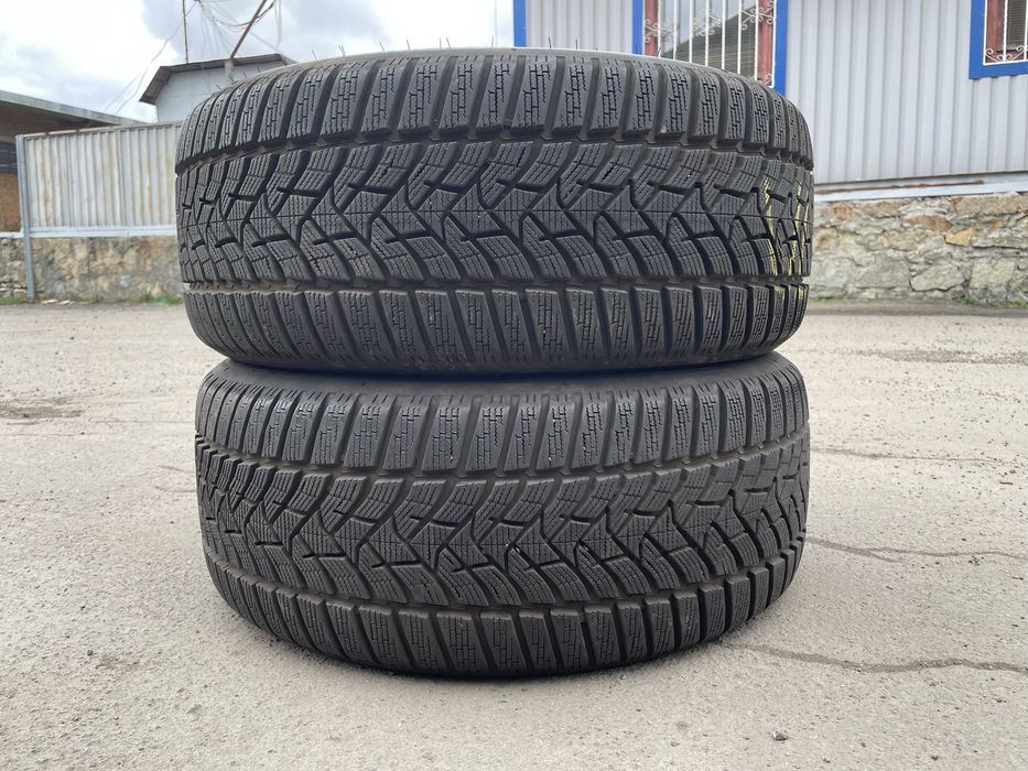 Майже нові зимові шини Dunlop 245/45 R18