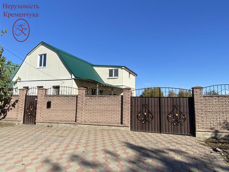 Продаж / Будинок / передмістя/ Сертифікат