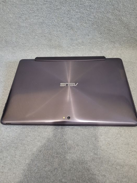 Нетбук Asus Transformer.