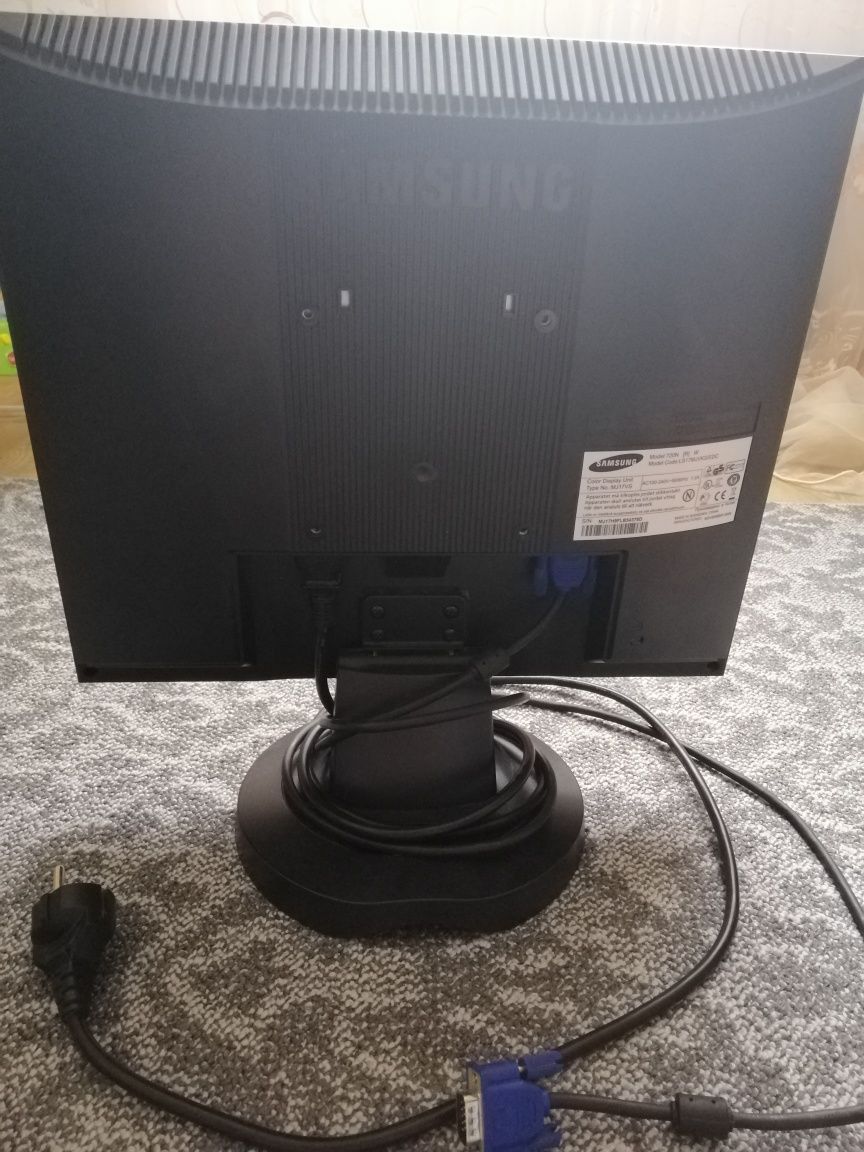 Продам монитор Samsung