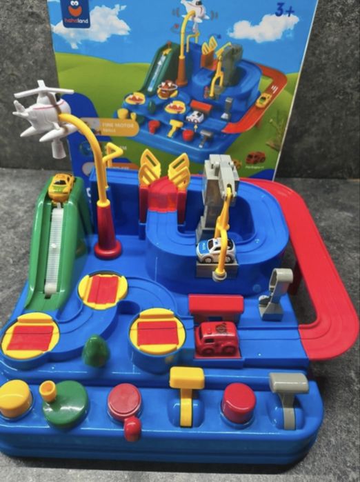 Interaktywny tor z samochodami