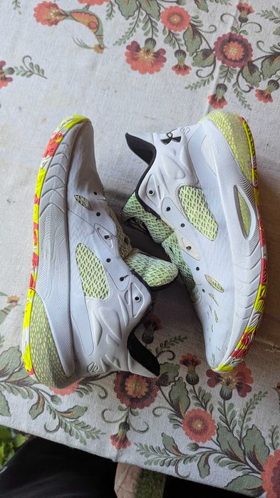 Under Armour кросівки чоловічі, розмір 44 (EU)