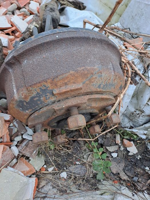 Балка передня На HYUNDAI HD65 2005r 3.3l