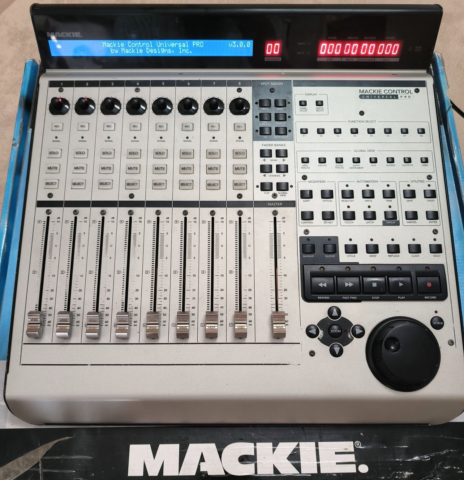 Mackie Control Universal PRO