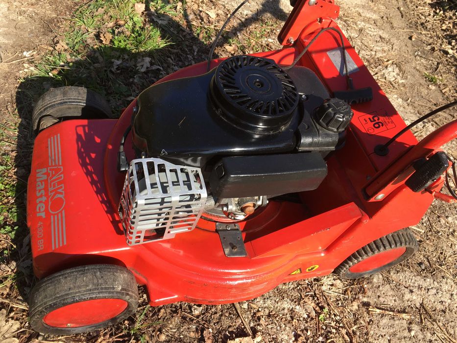 Kosiarka z napedem ALKO MASTER- zapala i po pewnym czasie gasnie