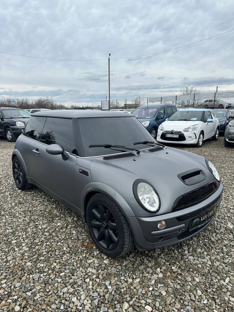 Mini cooper Маленька мразь
