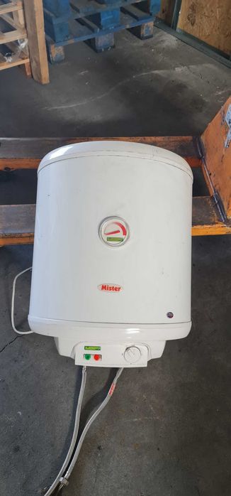 Ogrzewacz wody akumulacyjny MISTER WJ-40