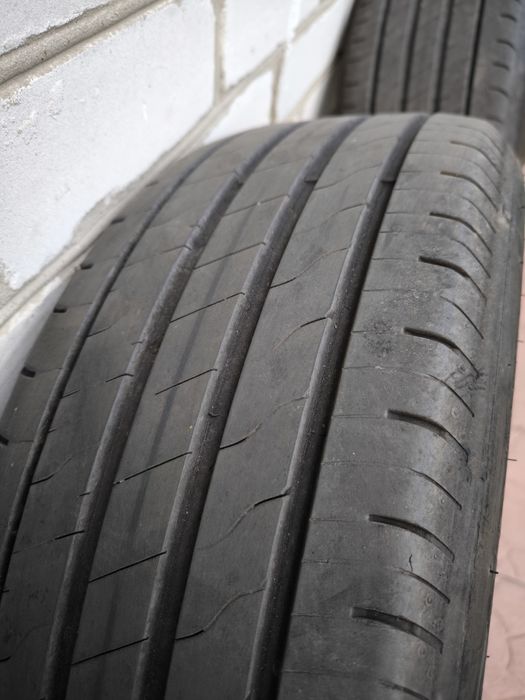 Goodyear EfficientGrip 2 SUV 
225 55 19, 23 рік
Залишок 6+ мм ( 85% ві