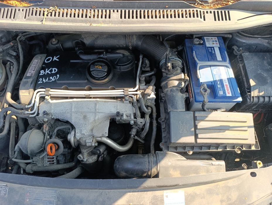 Volkswagen Touran 2.0 TDI BKD części silnik skrzynia GNE zderzak maska