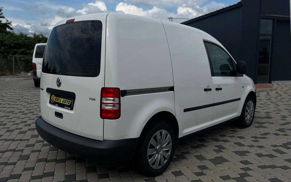 Volkswagen Caddy 2011
