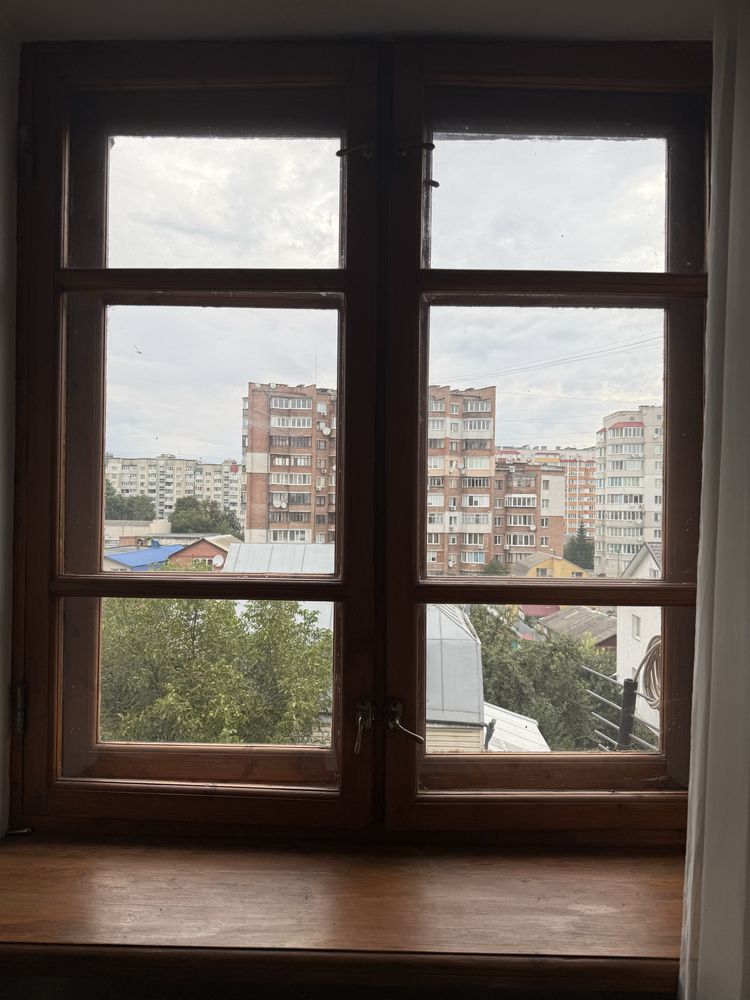 Продам вікна деревʼяніі б/в