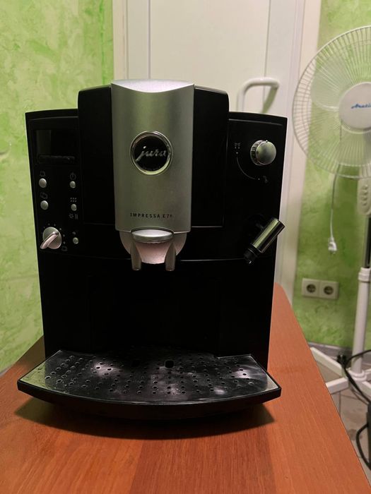 Кофемашина Jura Impressa E70