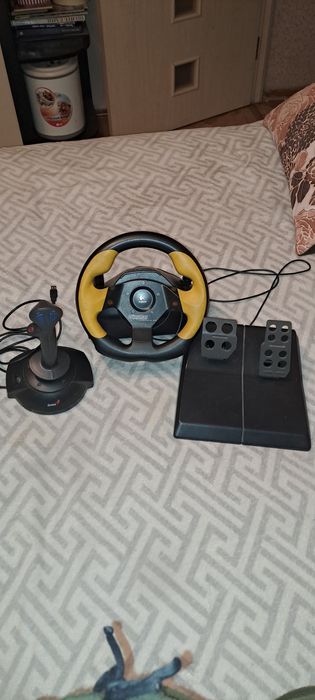 Руль с педалями Logitech Formula GP + авиа джойстик.