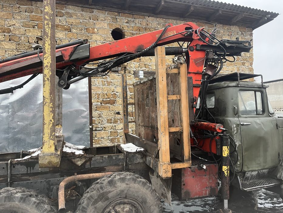 Зил 131 маніпулятор.