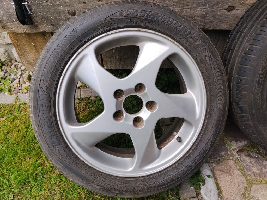 Koła wiatraki Volvo V70, 850