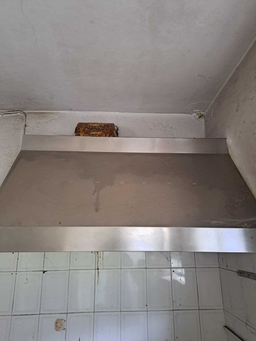 Exaustor Industrial com chaminé e motor