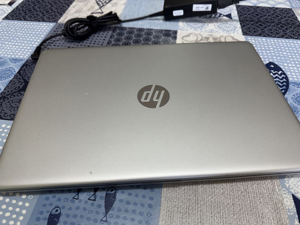 Portátil HP 15s-fq0028na, bom estado