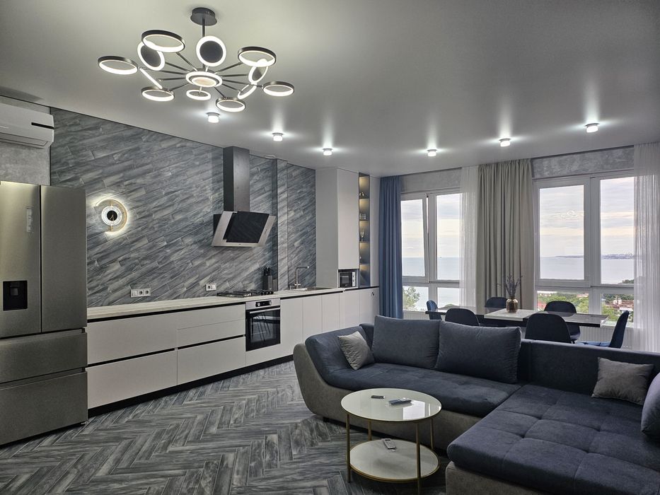 Сдам посуточно 2х кв.Таирова.  с панорамным  видом на море ЖК Авин